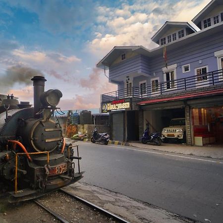 Hotel Hill Queen Near Sherpa Gumba Darjeeling Mall 5 Min Couple Friendly Exterior foto