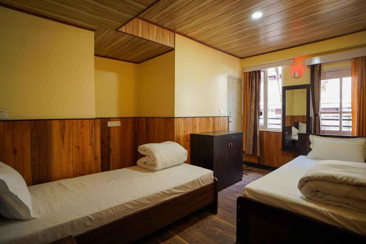 Hotel Hill Queen Near Sherpa Gumba Darjeeling Mall 5 Min Couple Friendly Exterior foto