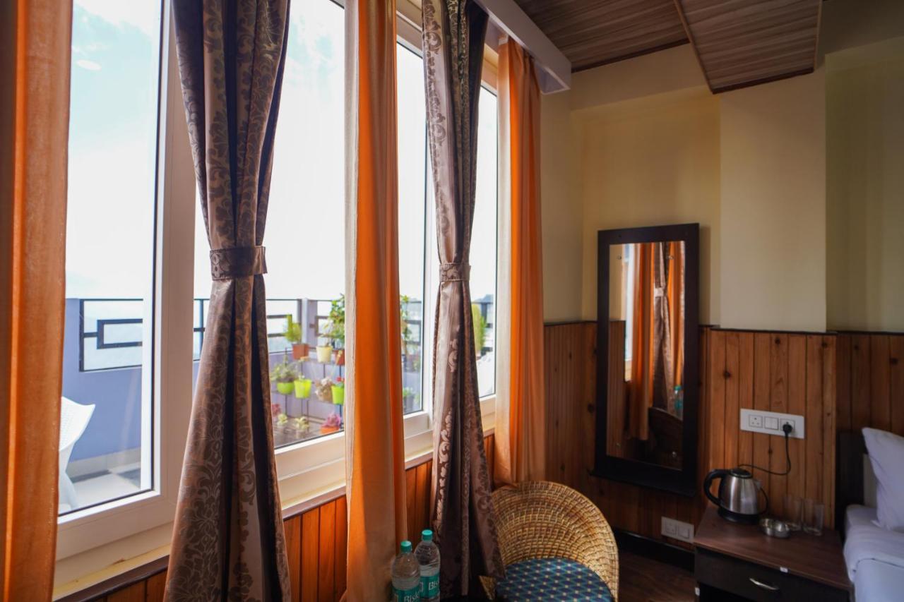 Hotel Hill Queen Near Sherpa Gumba Darjeeling Mall 5 Min Couple Friendly Exterior foto
