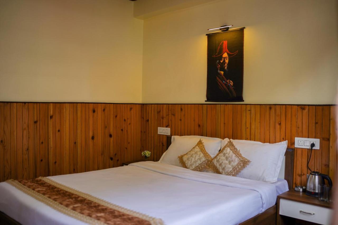 Hotel Hill Queen Near Sherpa Gumba Darjeeling Mall 5 Min Couple Friendly Exterior foto