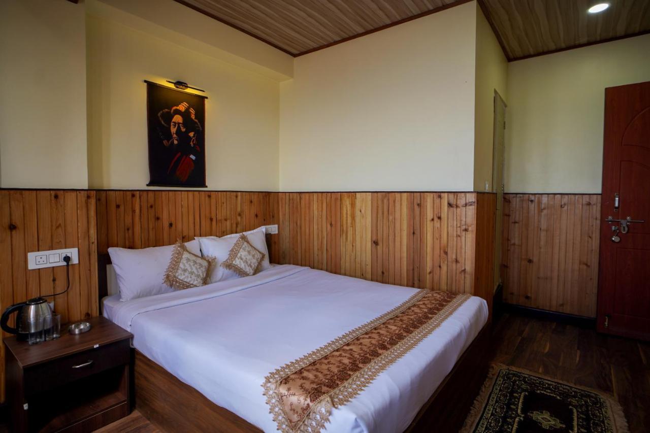 Hotel Hill Queen Near Sherpa Gumba Darjeeling Mall 5 Min Couple Friendly Exterior foto