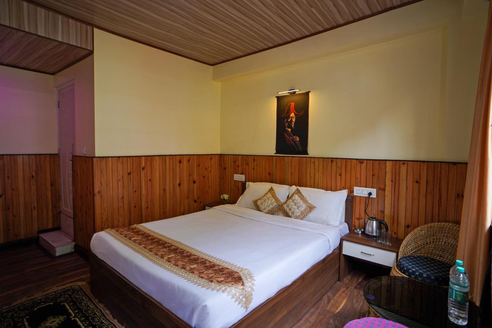 Hotel Hill Queen Near Sherpa Gumba Darjeeling Mall 5 Min Couple Friendly Exterior foto
